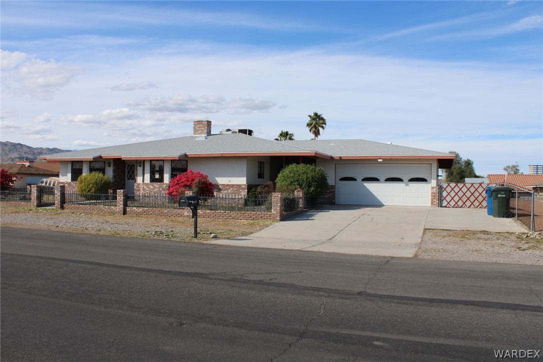 1233 Wilson Road Bullhead City, AZ 86442 - Photo 2 of 35 Gallery Image 2