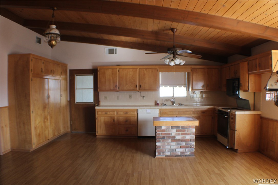 1233 Wilson Road Bullhead City, AZ 86442 - Photo 21 of 35 Gallery Image 21