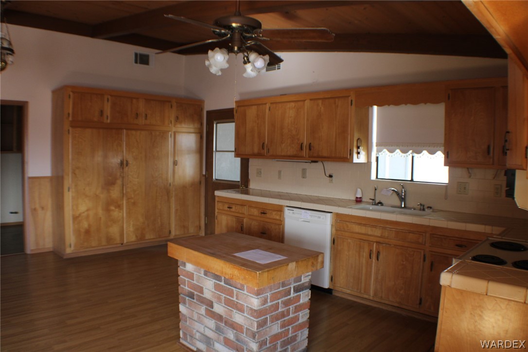 1233 Wilson Road Bullhead City, AZ 86442 - Photo 23 of 35 Gallery Image 23