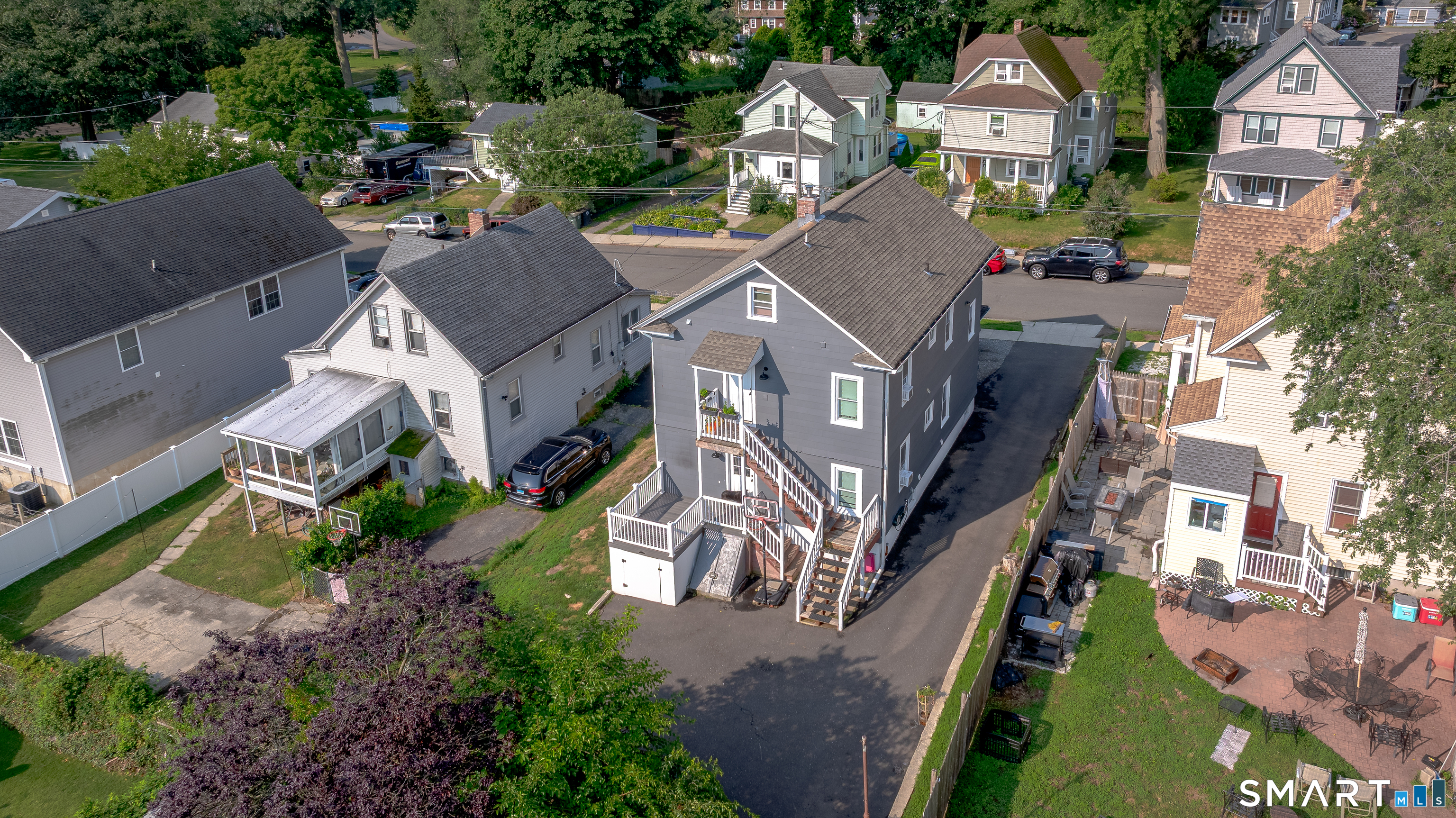 36 Ellis Street Milford, CT 06460 - Photo 5 of 30