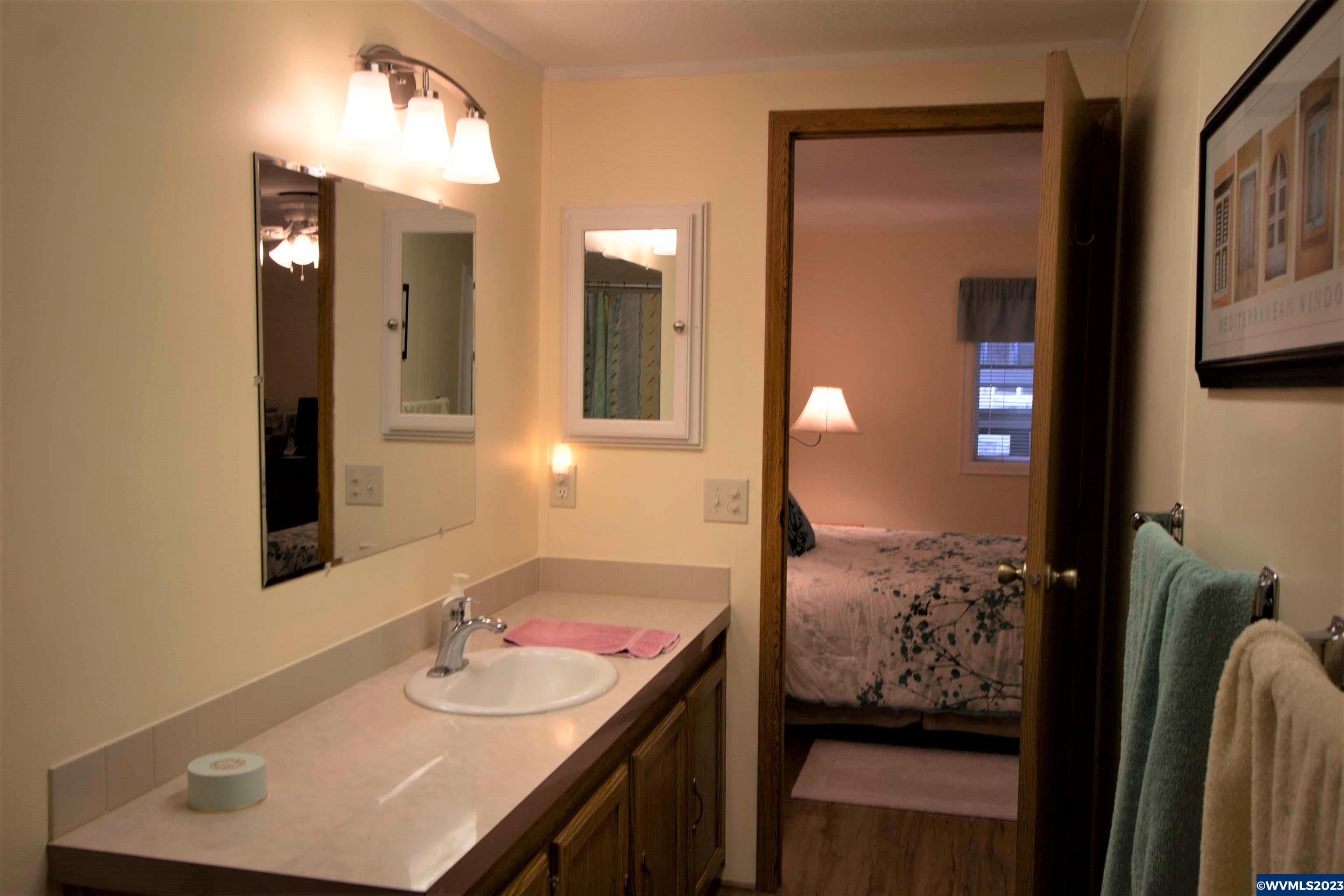 33125 White Oak Road, Unit 8 Corvallis, OR 97333 - Photo 11 of 23 Gallery Image 11
