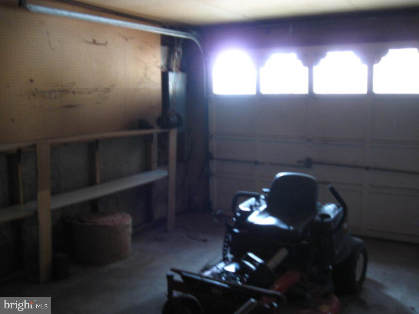 143 Country Club Road Ashland, PA 17921 - Photo 17 of 25 Garage