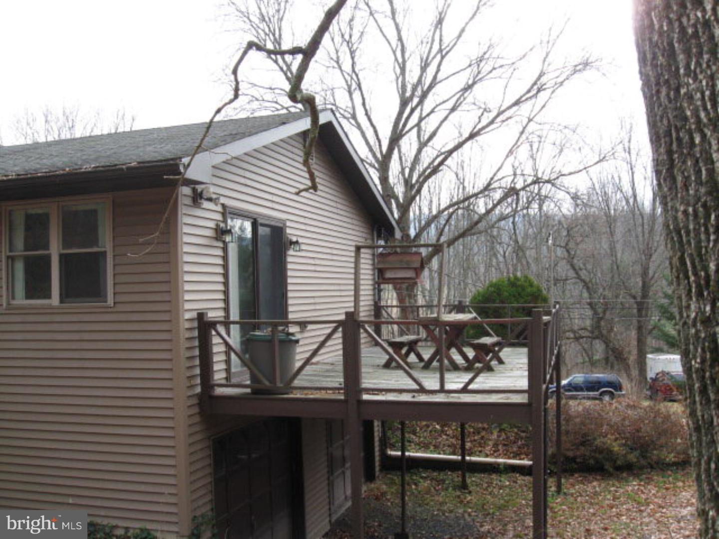 143 Country Club Road Ashland, PA 17921 - Photo 20 of 25 Deck