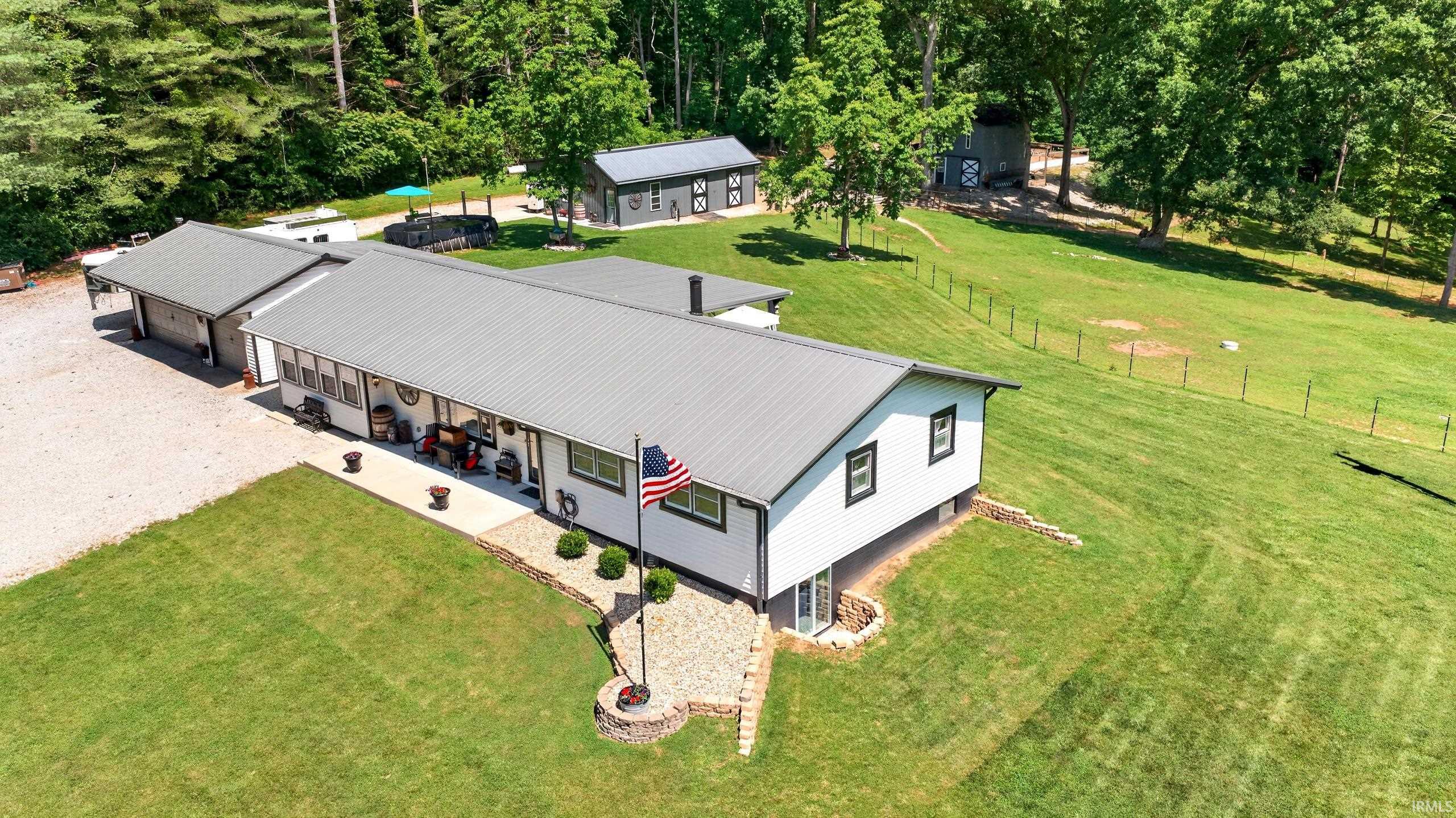 8616 South Gore Road Bloomington, IN 47403 - Photo 4 of 50