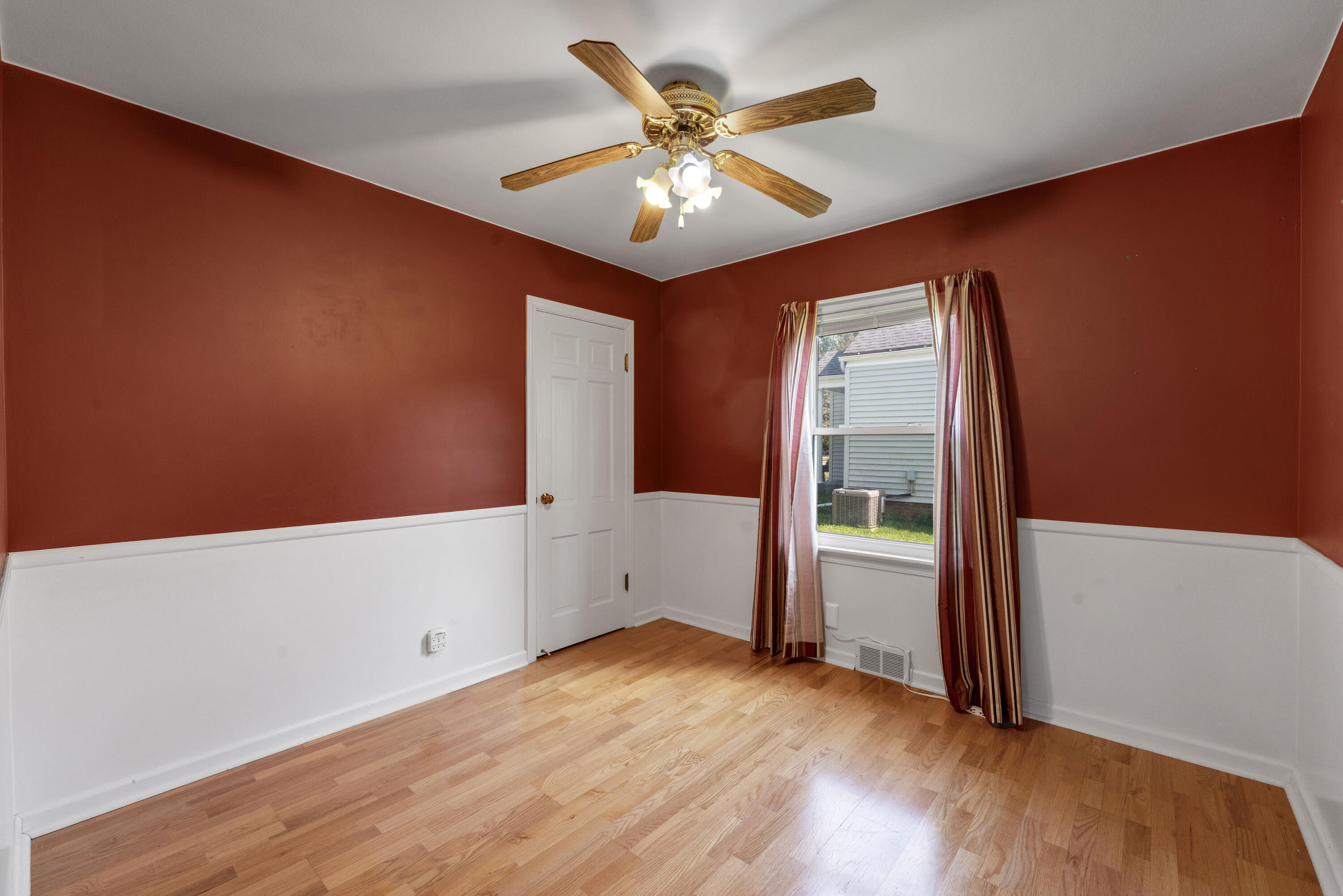 601 Isabelle Avenue Racine, WI 53402 - Photo 22 of 30 DSC04871