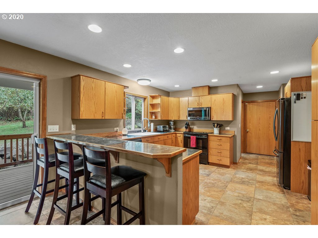 296 Easy Street Road Silverlake, WA 98645 - Photo 6 of 32 Gallery Image 6