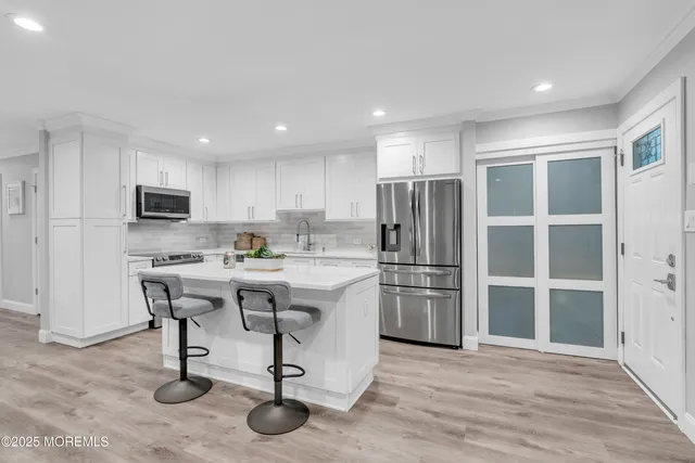 $2,250 | 67 Overlook Way, Unit J, Manalapan, NJ 07726