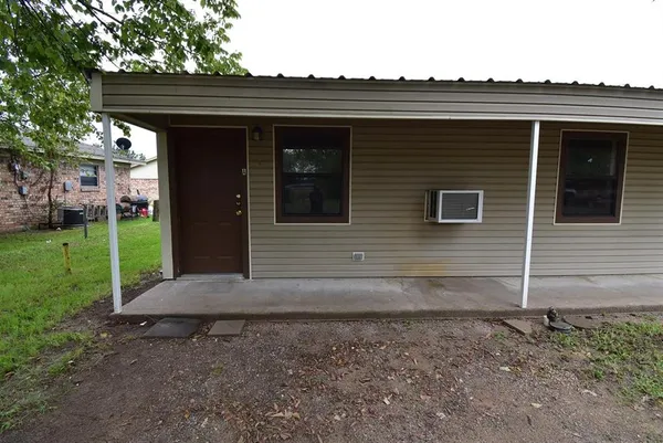 $895 | 606 North Main Street, Unit A, Collinsville, TX 76233