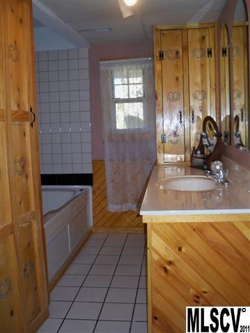2939 Beane Road Lenoir, NC 28645 - Photo 6 of 20 Gallery Image 6