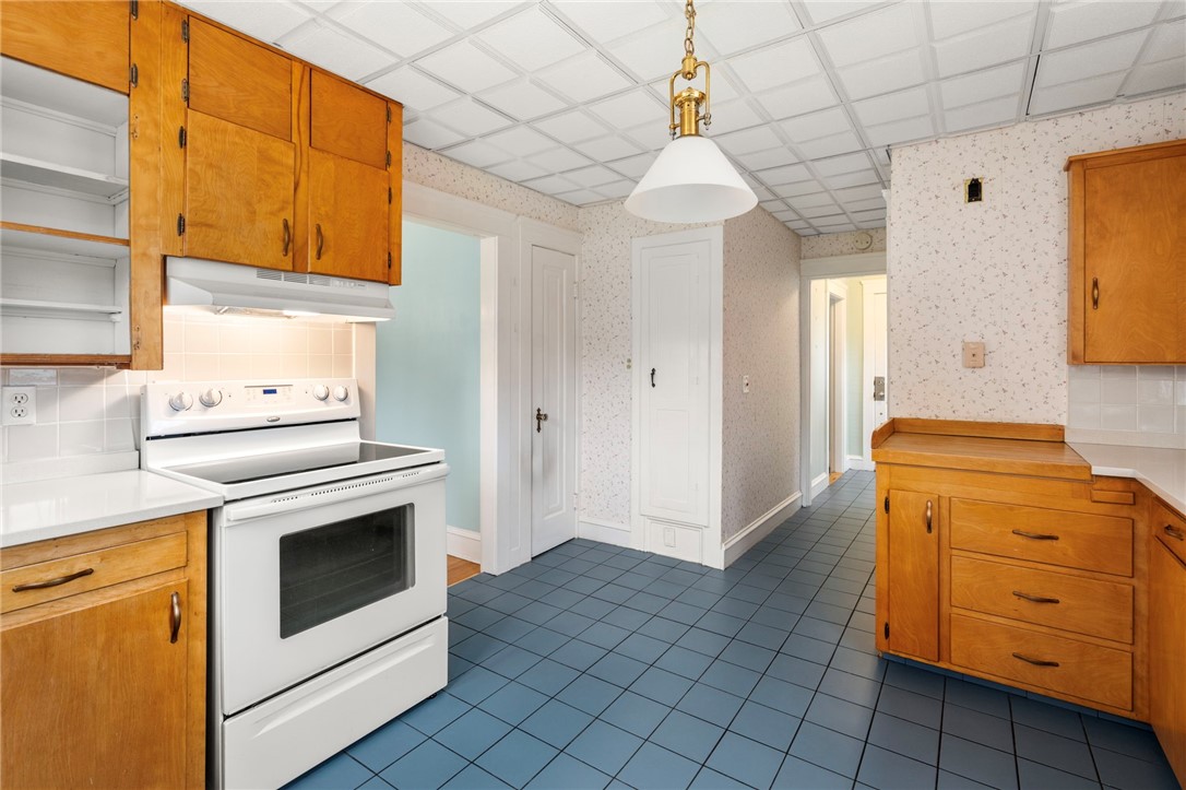 399 Smithfield Road North Smithfield, RI 02896 - Photo 6 of 28