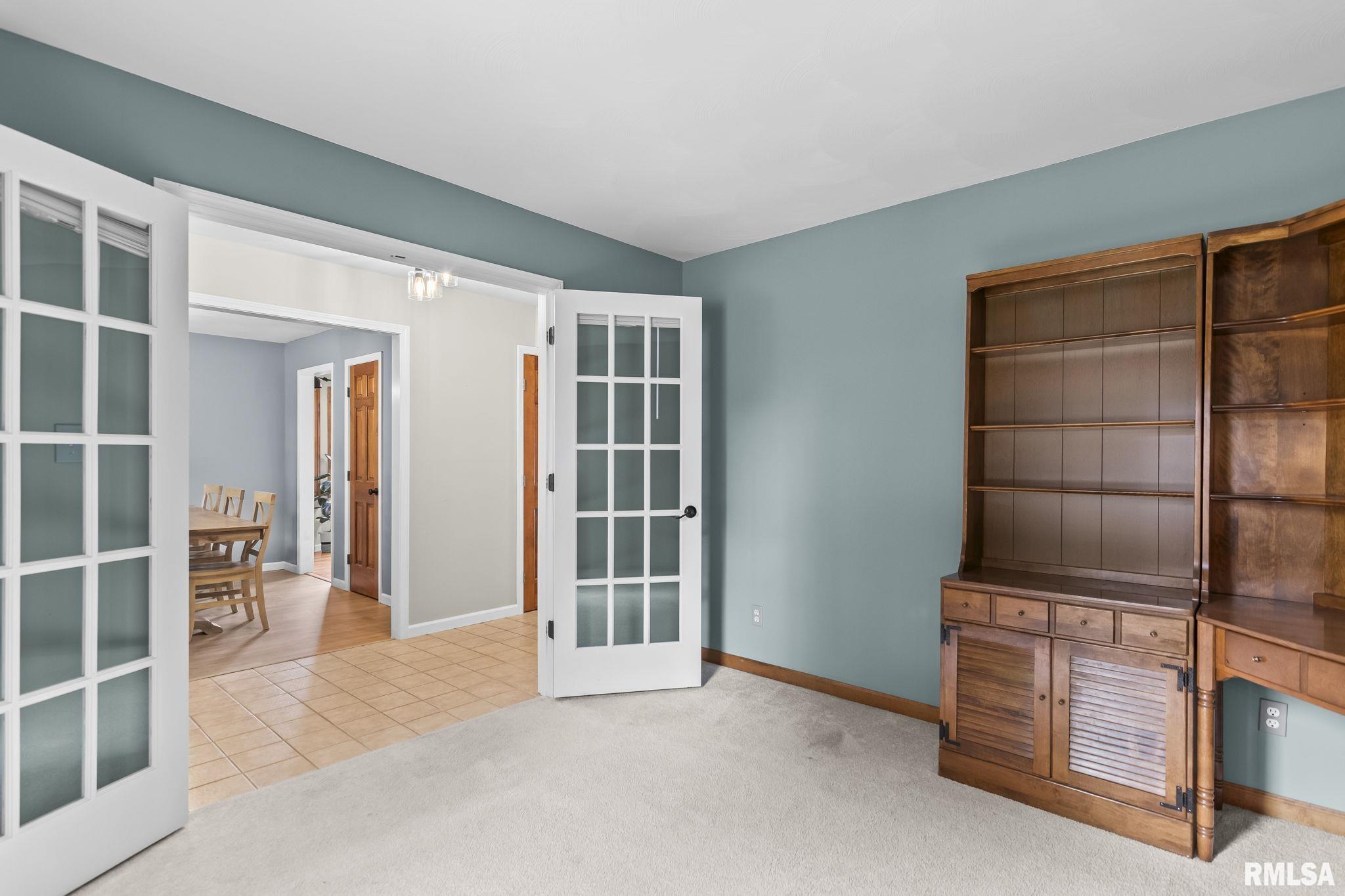 30 Skyview Drive Springfield, IL 62702 - Photo 8 of 53