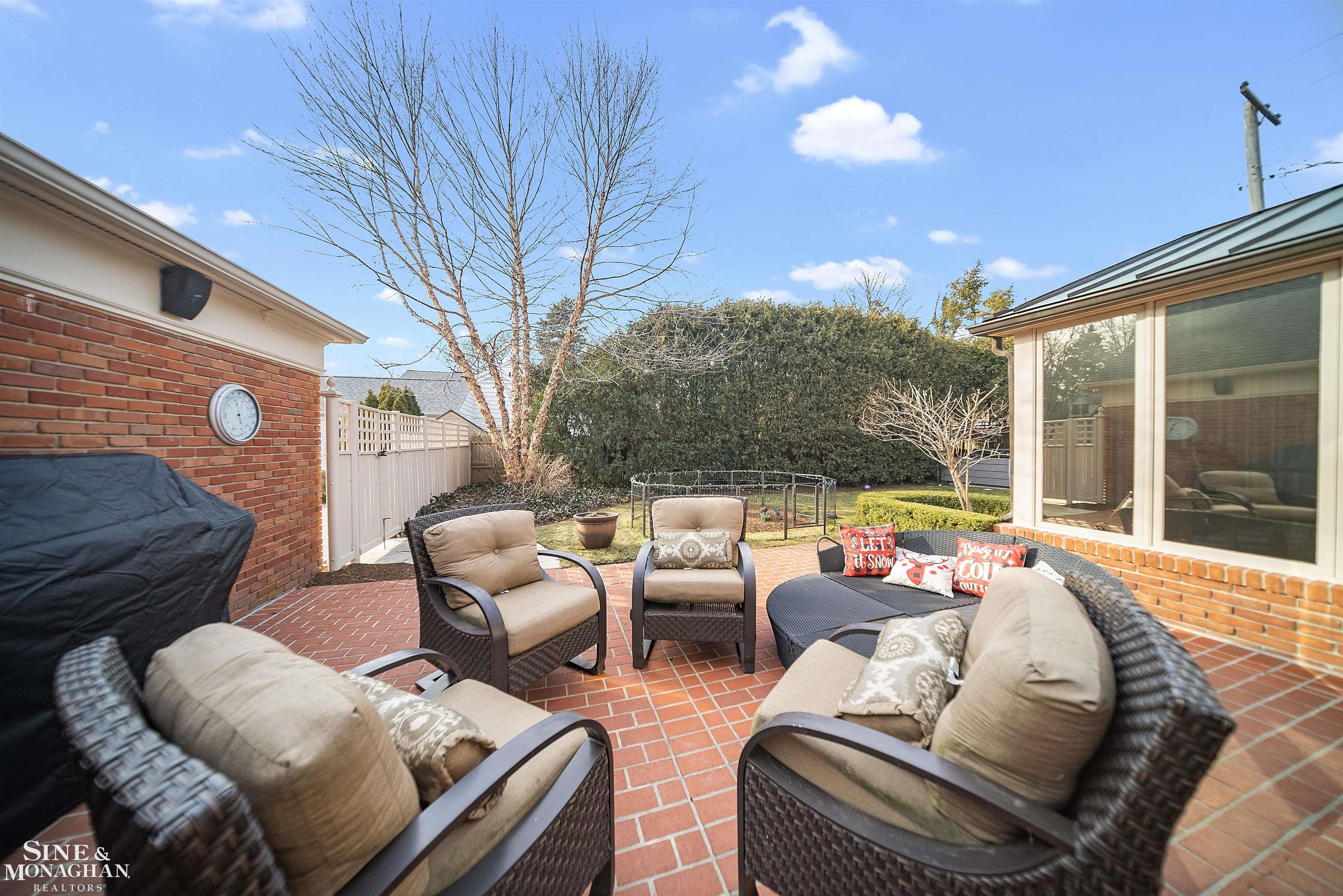 835 Lake Shore Road Grosse Pointe, MI 48236 - Photo 56 of 73 50134420-4042fd3d-dfb9-45e2-be90-677e86ab00f6.JPG