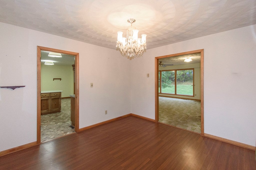 2891 Barrett Ridge Road Draper, VA 24324 - Photo 17 of 53 Gallery Image 17