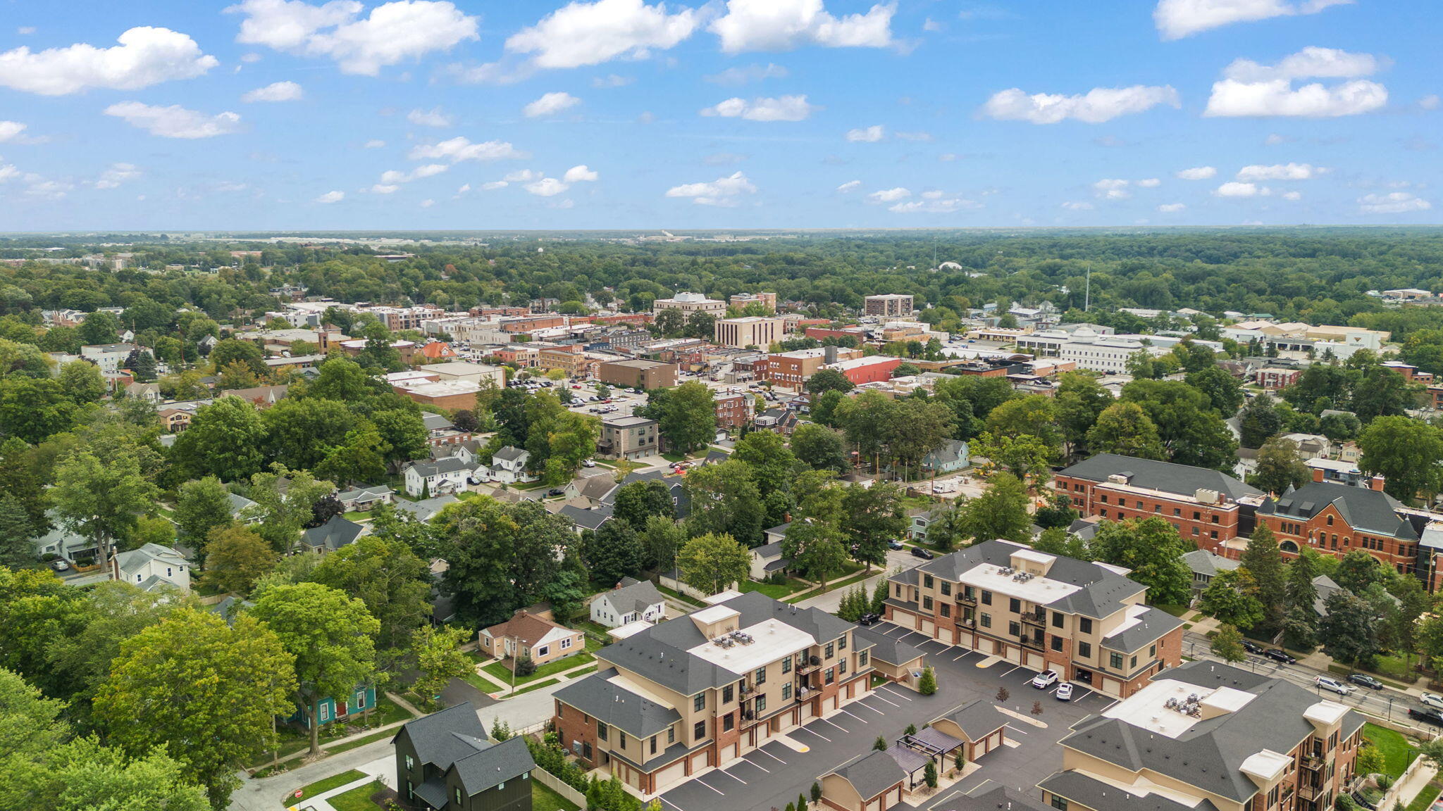 207 Academy Street, Unit 106 Valparaiso, IN 46385 - Photo 41 of 43 an aerial view of multiple house