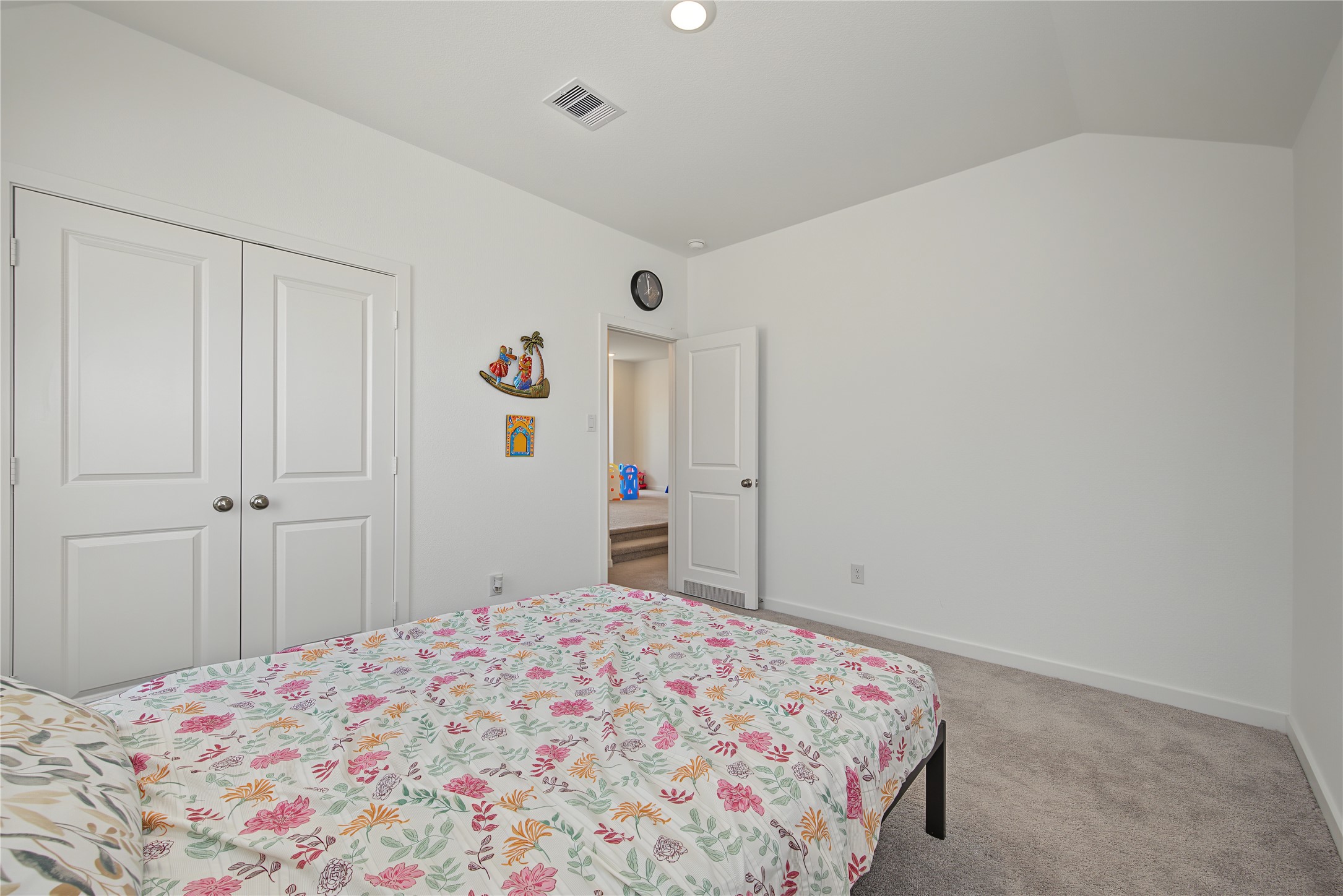 5343 Pompano Loop Baytown, TX 77521 - Photo 28 of 39 Main house - guest bedroom - 2nd floor