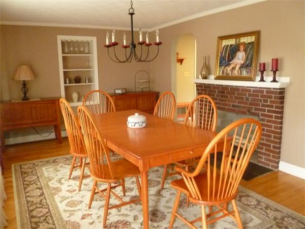 102 Carpenter Road Walpole, MA 02081 - Photo 4 of 16 Gallery Image 4