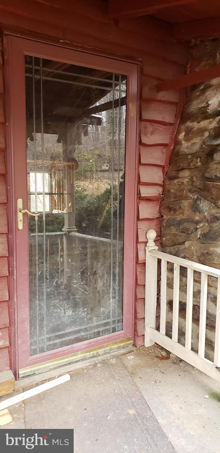 8570 Cobb Road Manassas, VA 20112 - Photo 15 of 46 Front porch
