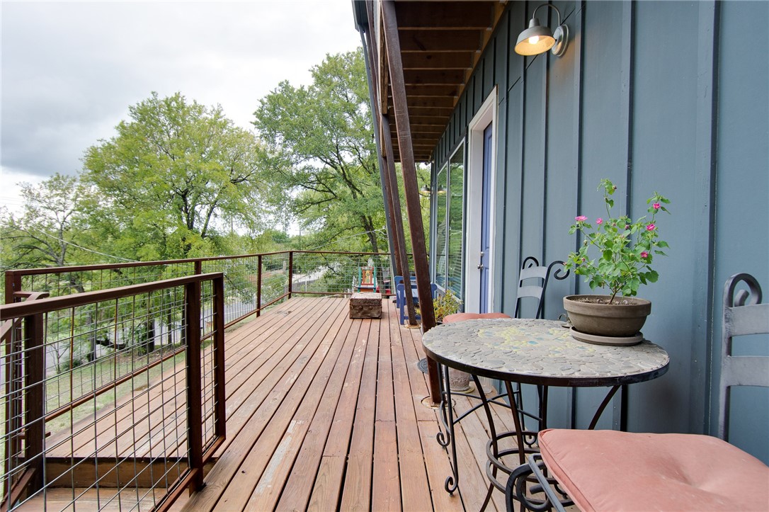 5404 Ledesma Road Austin, TX 78721 - Photo 12 of 25
