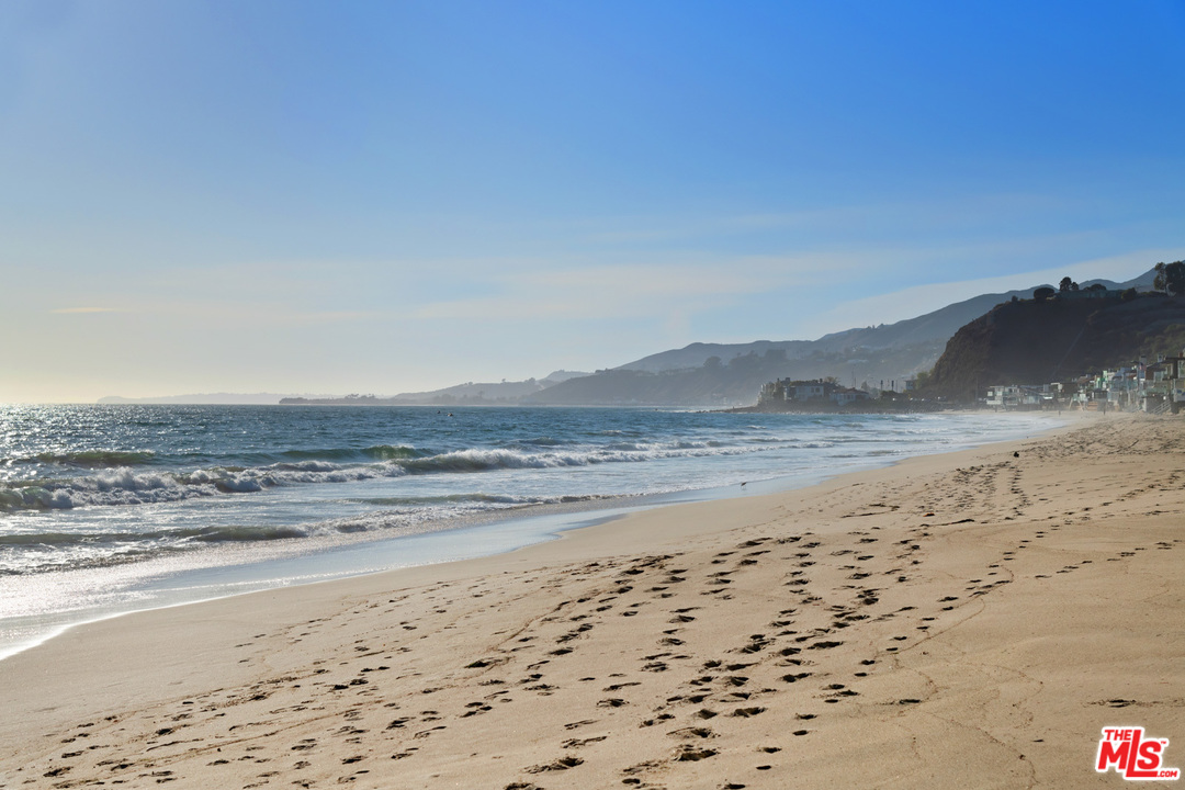 21340 Pacific Coast Highway Malibu, CA 90265 - Photo 17 of 46