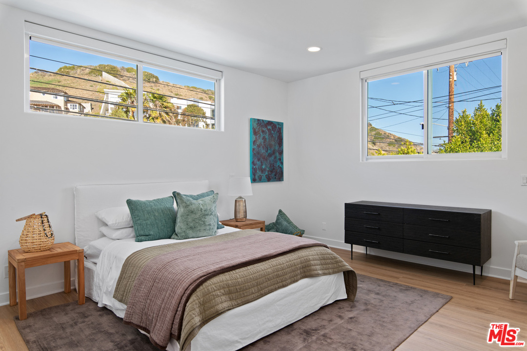 21340 Pacific Coast Highway Malibu, CA 90265 - Photo 32 of 46