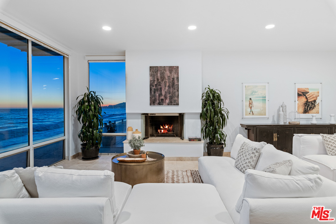 21340 Pacific Coast Highway Malibu, CA 90265 - Photo 35 of 46