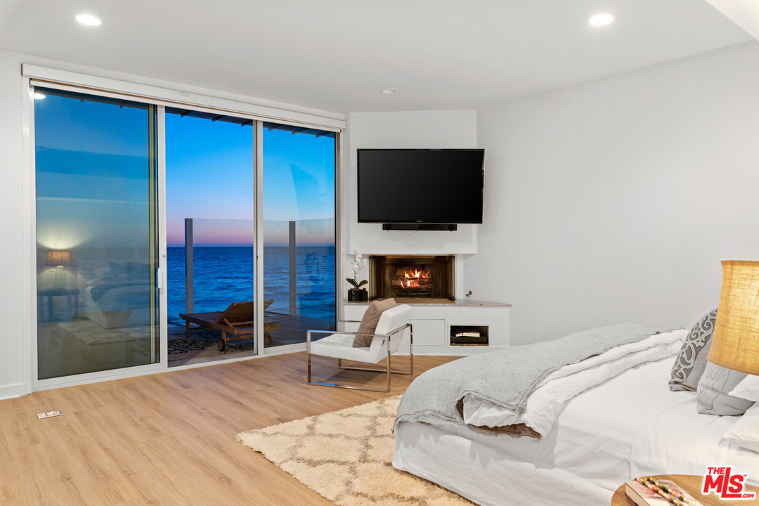 21340 Pacific Coast Highway Malibu, CA 90265 - Photo 39 of 46