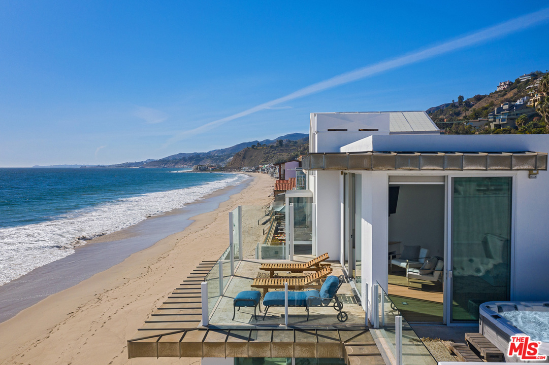 21340 Pacific Coast Highway Malibu, CA 90265 - Photo 5 of 46