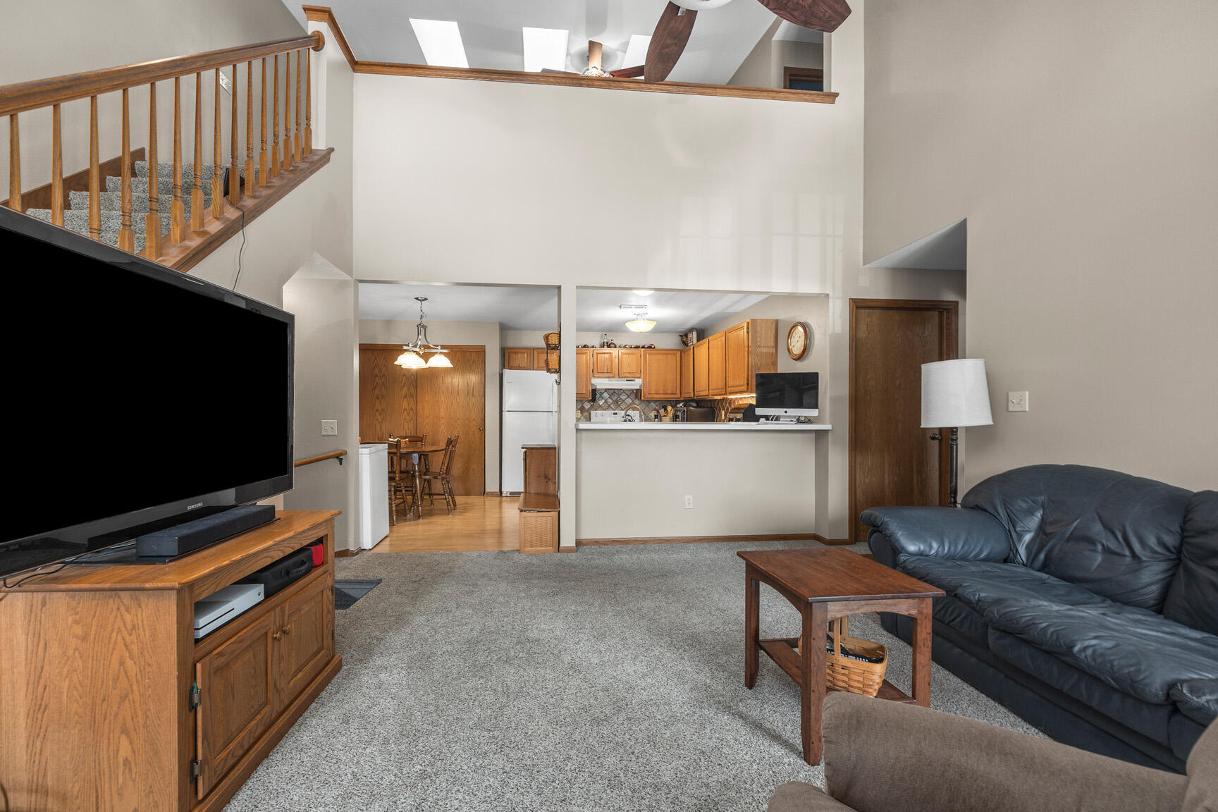 4835 Easy Street, Unit 11 Delafield, WI 53029 - Photo 3 of 25 Living Room