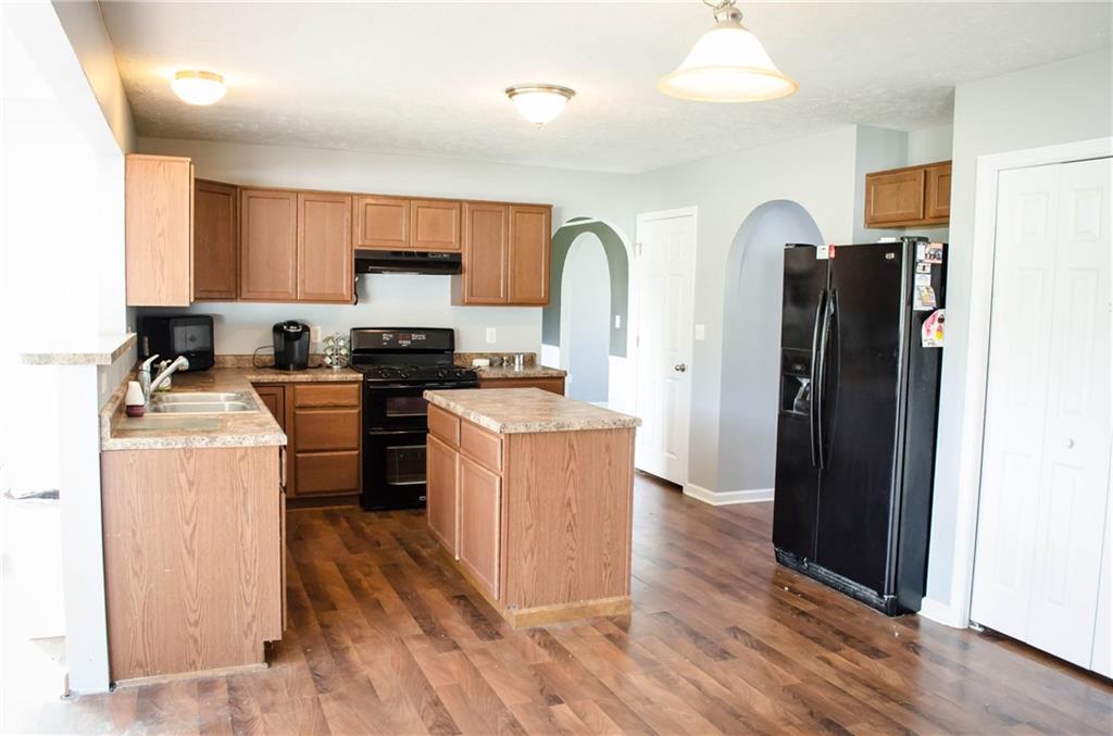 431 Beech Drive McKees Rocks, PA 15136 - Photo 5 of 24 Gallery Image 5