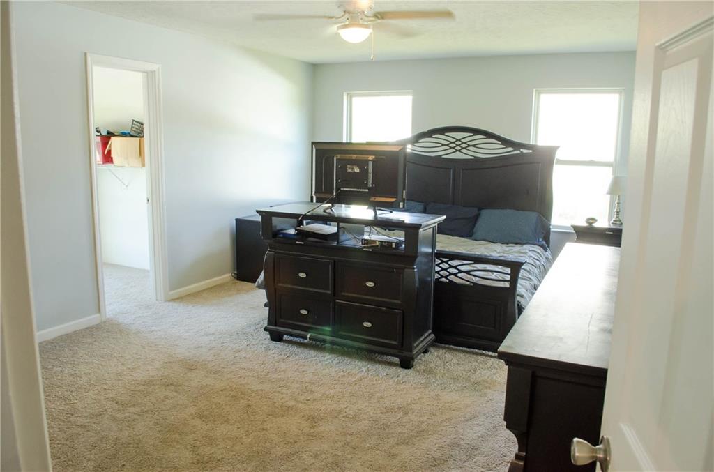 431 Beech Drive McKees Rocks, PA 15136 - Photo 8 of 24 Gallery Image 8