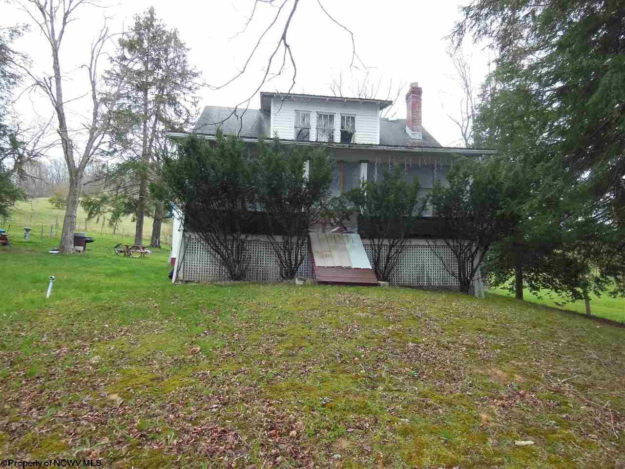 712 Monumental Road Fairmont, WV 26554 - Photo 1 of 12 Gallery Image 1
