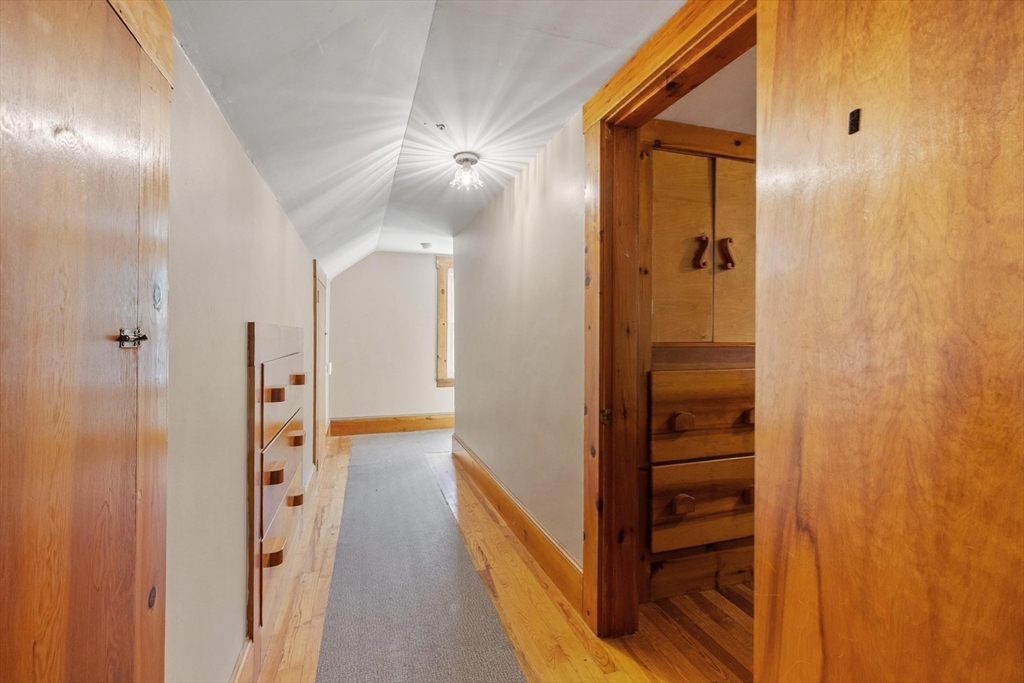 361 Mulpus Road Lunenburg, MA 01462 - Photo 23 of 42
