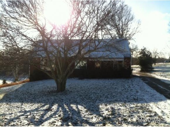 2464 Dutch Ridge Road Parkersburg, WV 26104 - Photo 1 of 16 Front