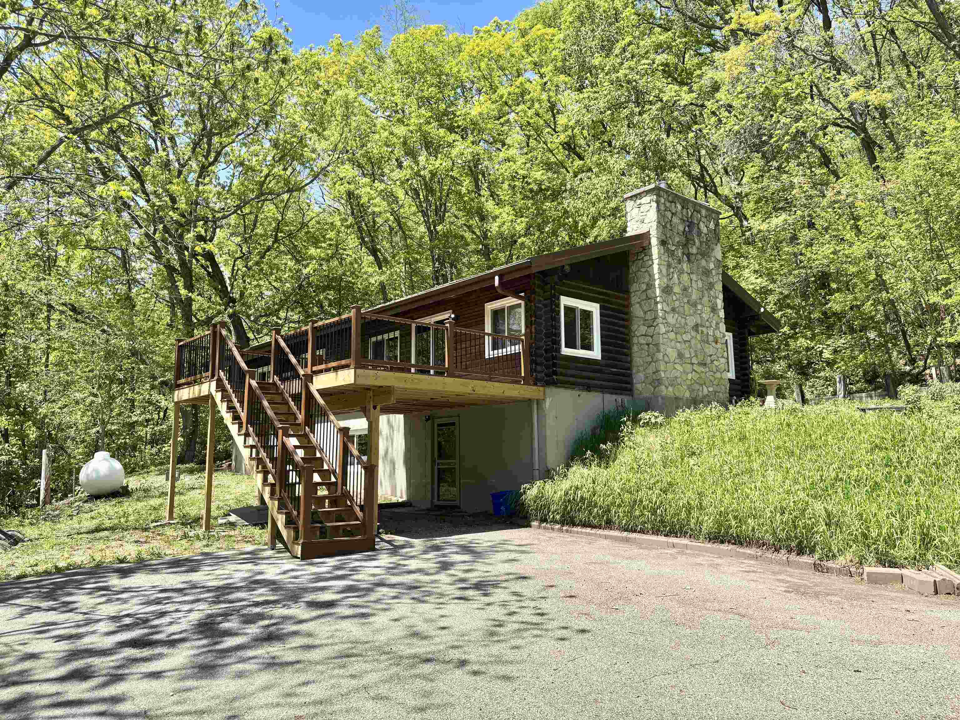 63368 County Road North Prairie du Chien, WI 53821 - Photo 2 of 48