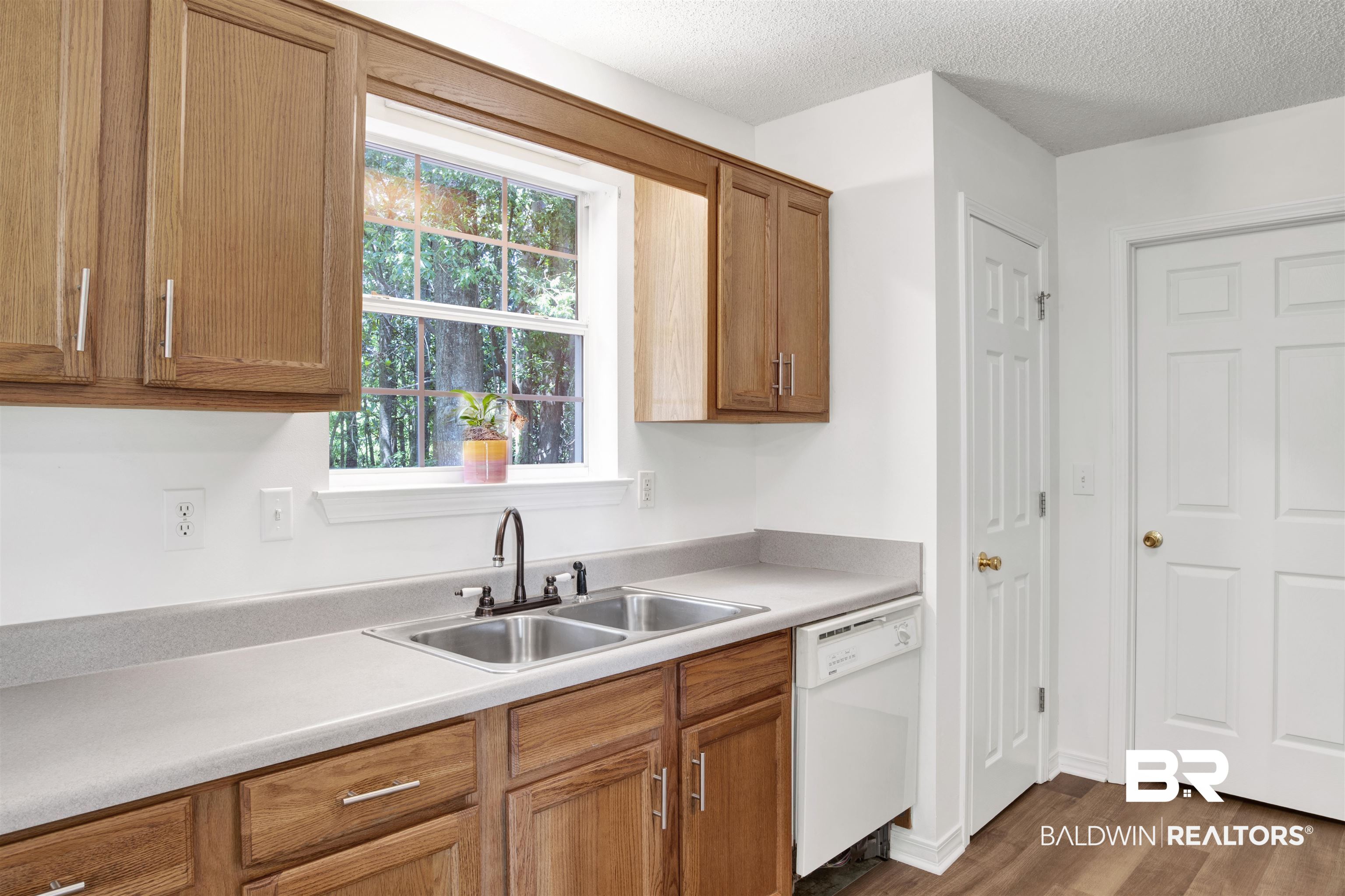 403 Hamilton Boulevard Foley, AL 36535 - Photo 10 of 18