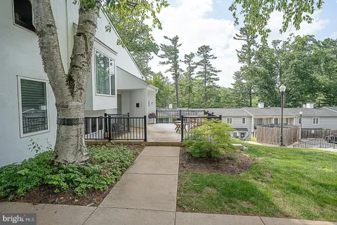 $425,000 | 209 East Chelsea Circle, Newtown Square, PA 19073