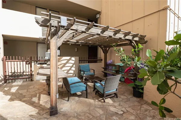 a view of a multi story building