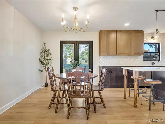 $233,000 | 1105 West Shawneetown Trail, Steeleville, IL 62288