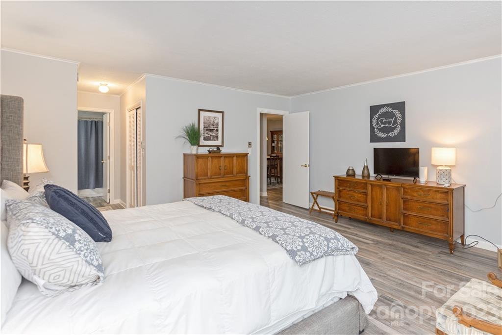 435 Overlook Road, Unit 3C Sapphire, NC 28774 - Photo 16 of 25