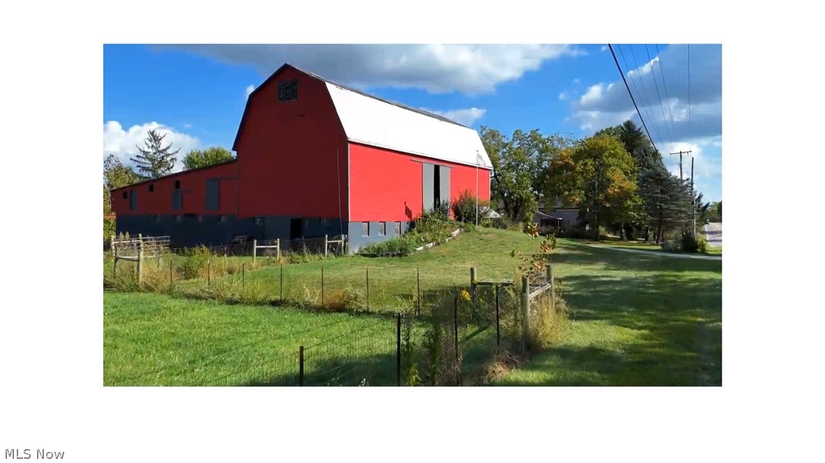6795 Wadsworth Road Medina, OH 44256 - Photo 48 of 48 Bank Barn
