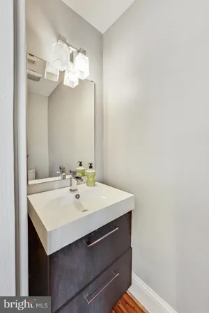 $4,000 | 2533 11th Street Northwest, Washington, DC 20001