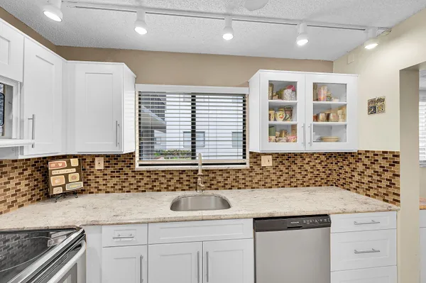 $225,000 | 15108 Ashland Drive, Unit 198, Delray Beach, FL 33484