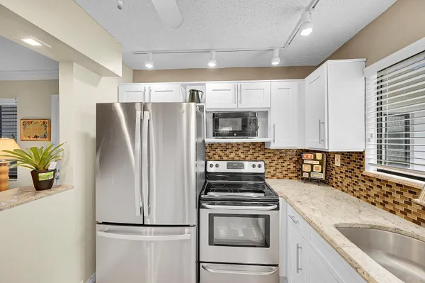 $225,000 | 15108 Ashland Drive, Unit 198, Delray Beach, FL 33484