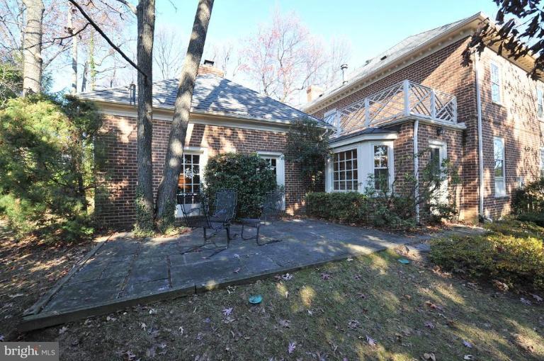 6230 Radcliff Road Alexandria, VA 22307 - Photo 24 of 29 Patio 2
