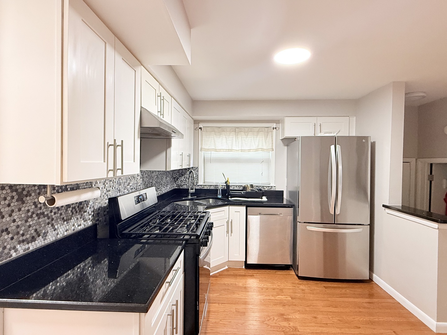 5818 West 60th Street Chicago, IL 60638 - Photo 13 of 39