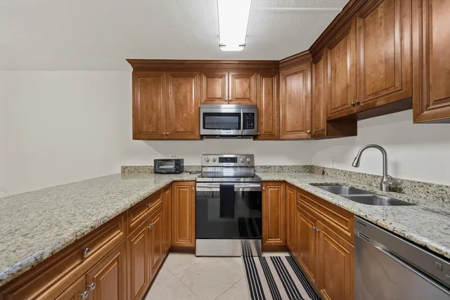 $439,000 | 1907 19th Lane, Palm Beach Gardens, FL 33418