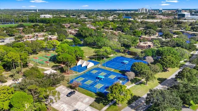 $439,000 | 1907 19th Lane, Palm Beach Gardens, FL 33418