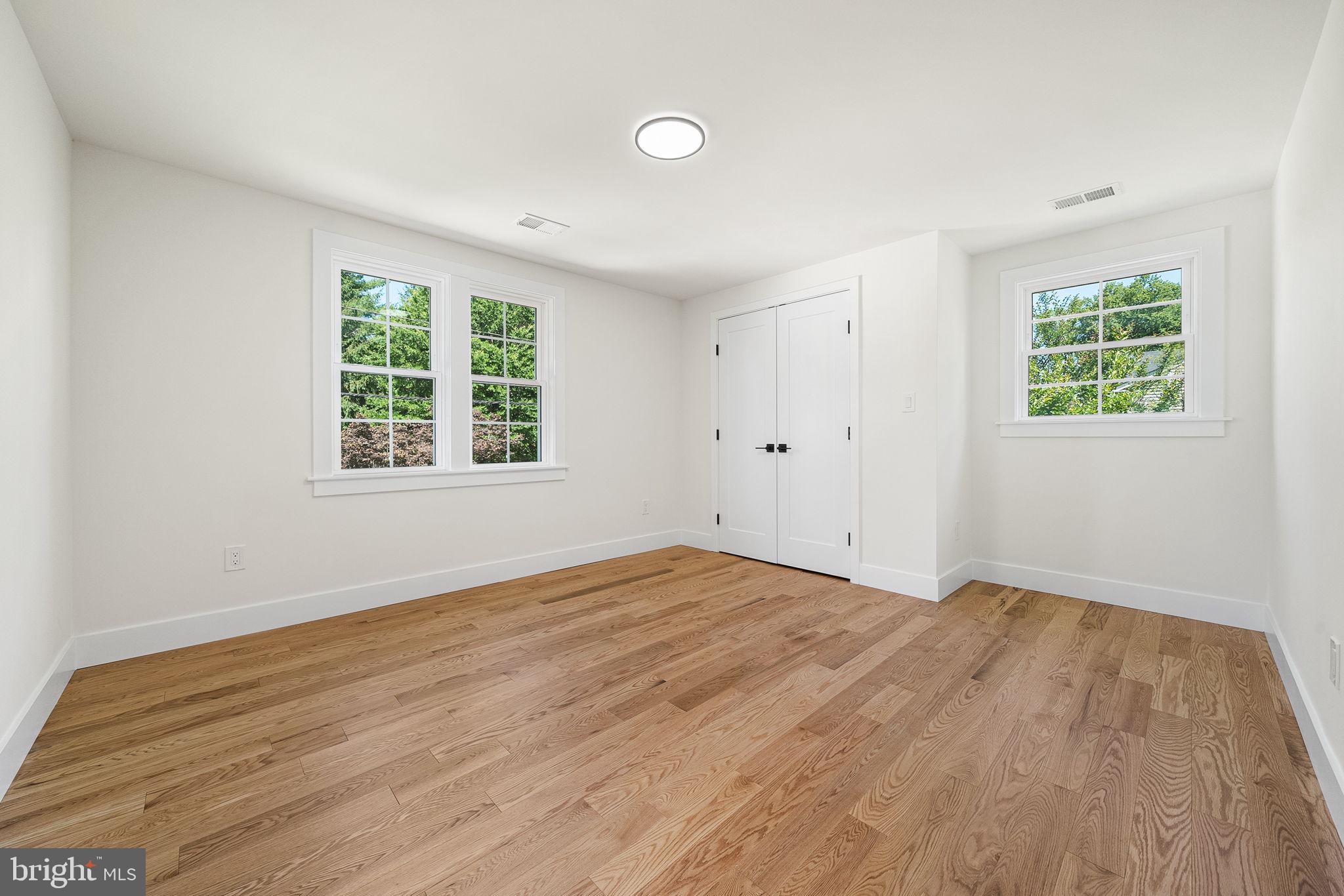 2851 Edgelea Road Vienna, VA 22181 - Photo 35 of 69