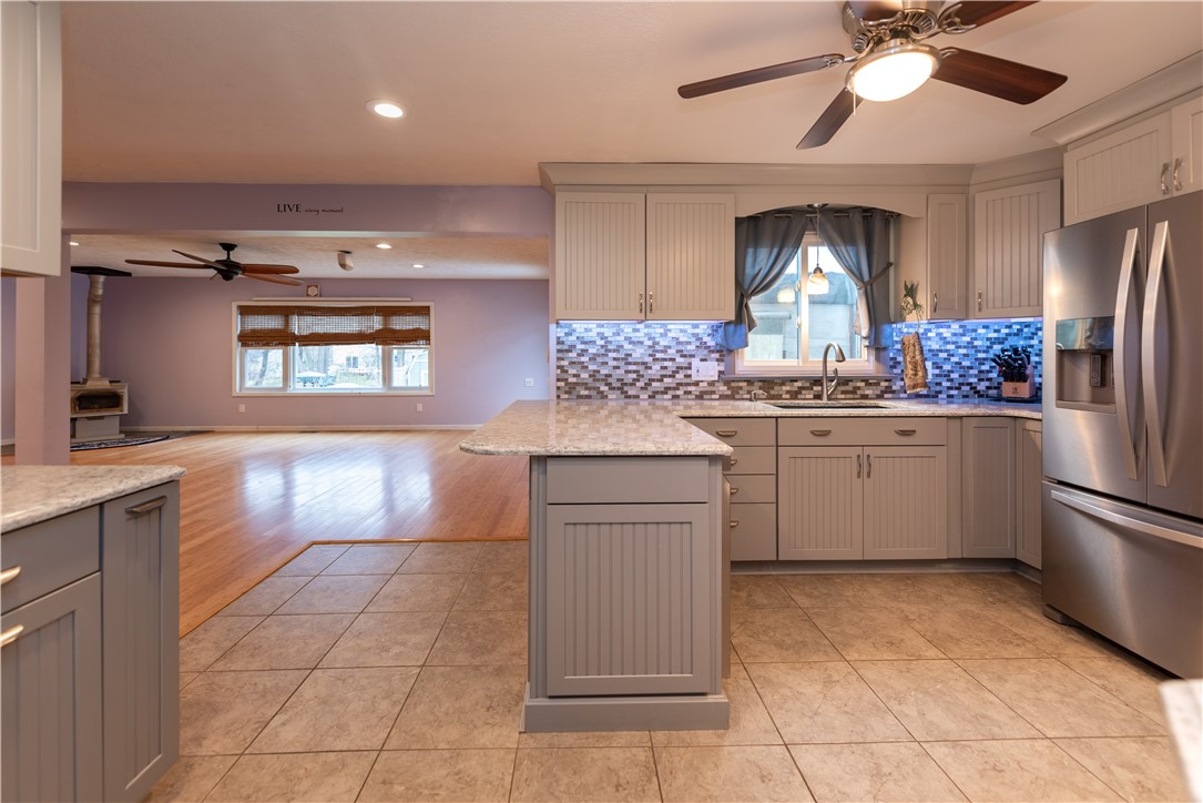 11 Fallbrook Circle Penfield, NY 14625 - Photo 11 of 49