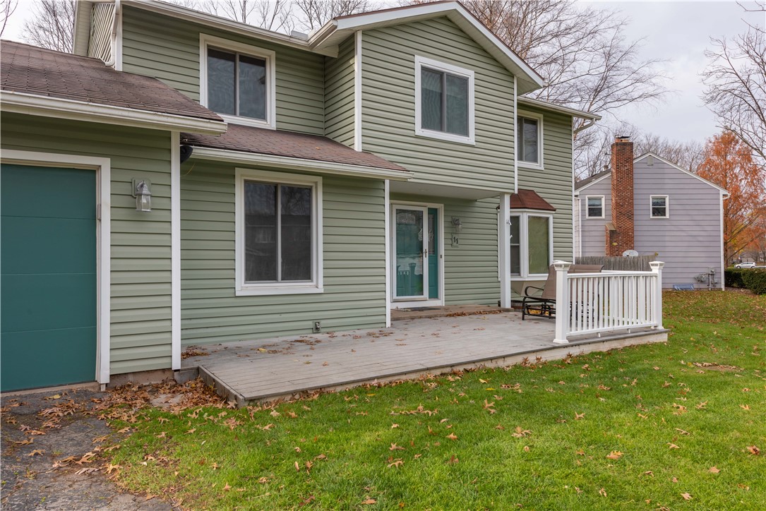 11 Fallbrook Circle Penfield, NY 14625 - Photo 2 of 49